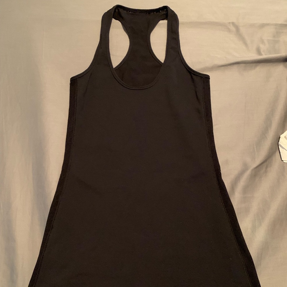 Lululemon CRB w/ lace back